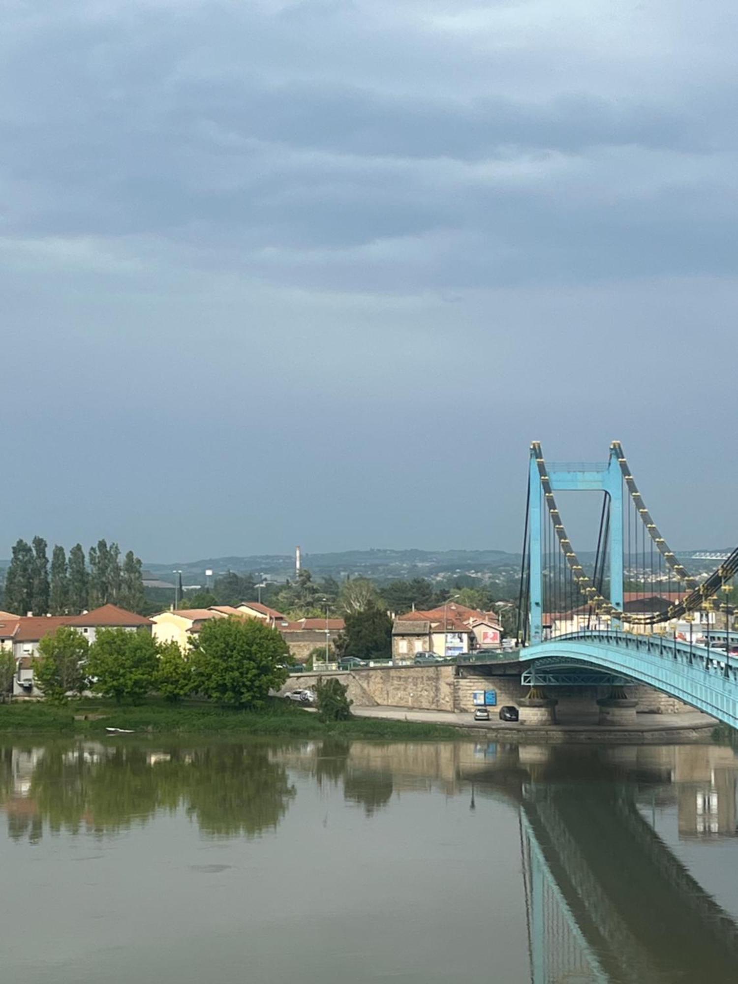 Appartement Prive « Blue Bridge & Sauna » Serrieres  Экстерьер фото